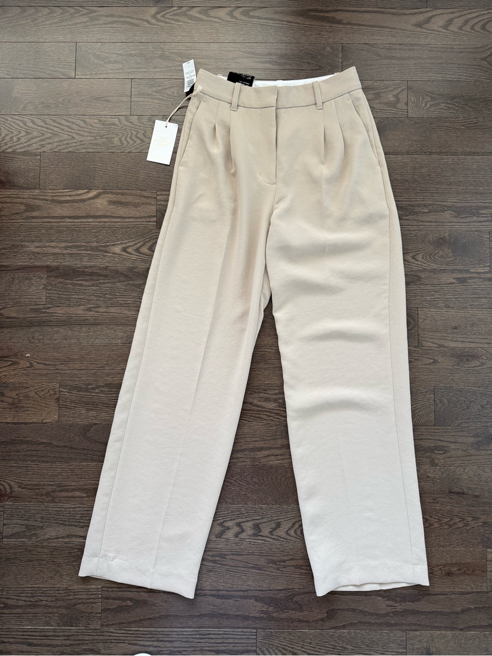 Aritzia Cream High-Rise Pleated Trousers